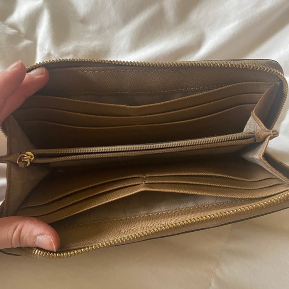 Michael Kors Leather Wallet - Picture 4 of 6